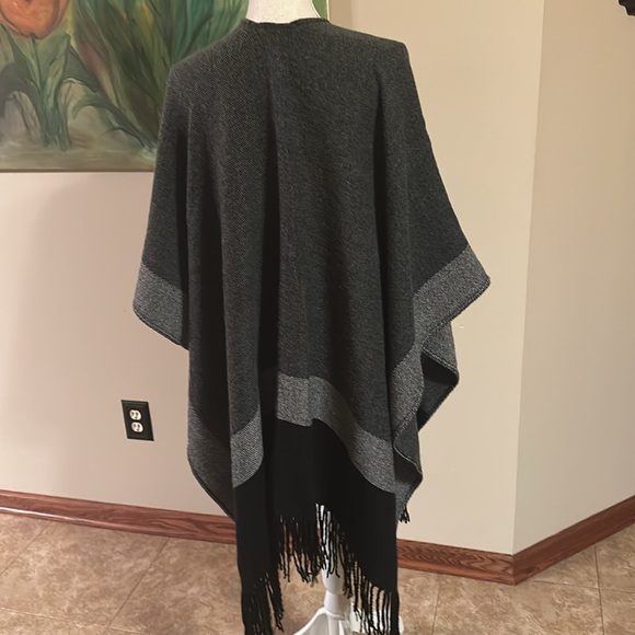🎉2xHost Pick🎉 Open Sweater Wrap - Picture 5 of 8